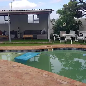 Lodge Salama Milnerton, Cape Town